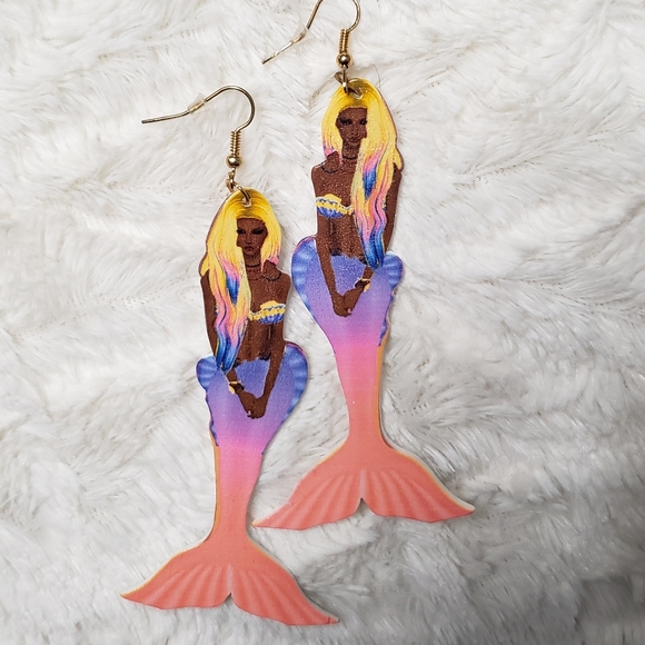 Handmade Mermaid 🧜🏼‍♀️ Earrings Colorful Gold - Picture 4 of 7